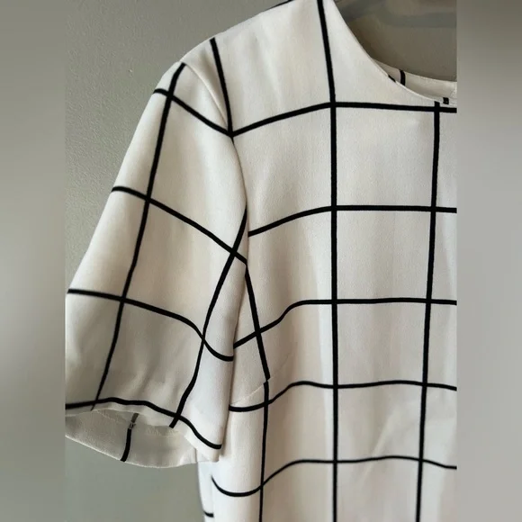 Banana Republic blouse - Picture 3 of 12